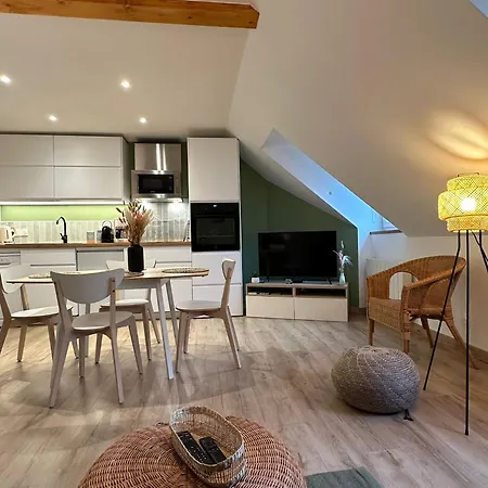 Les Meubles De Luchon - L'echappee Verte - Centre Luchon, Calme, Wifi Apartment