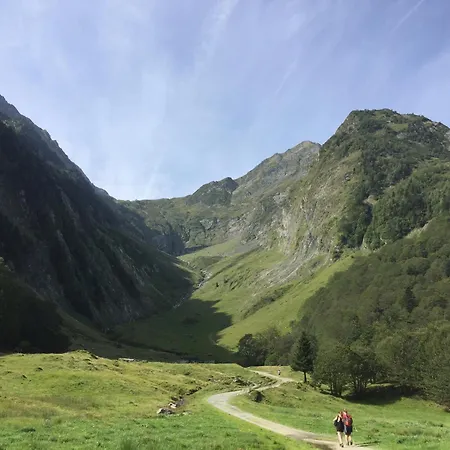 Les Meublés De Luchon - L'échappée Verte - Centre Luchon, Calme, Wifi *