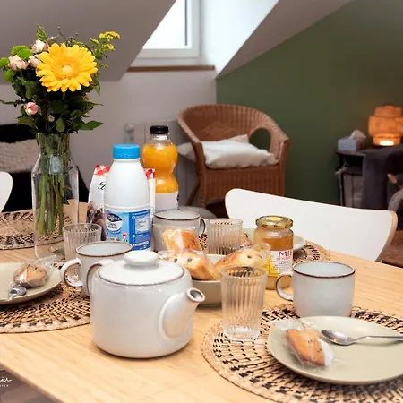 Апартаменты Les Meubles De Luchon - L'echappee Verte - Centre Luchon, Calme, Wifi Bagneres-de-Luchon