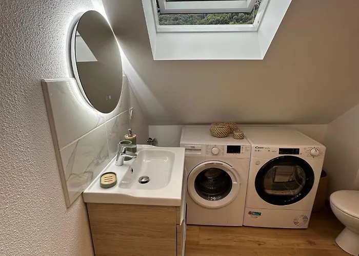 Les Meublés De Luchon - L'échappée Verte - Centre Luchon, Calme, Wifi